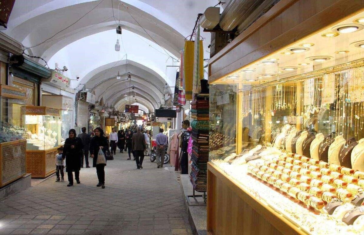 Striking Iranian Gold Retailers Detained after Meeting with Officials 