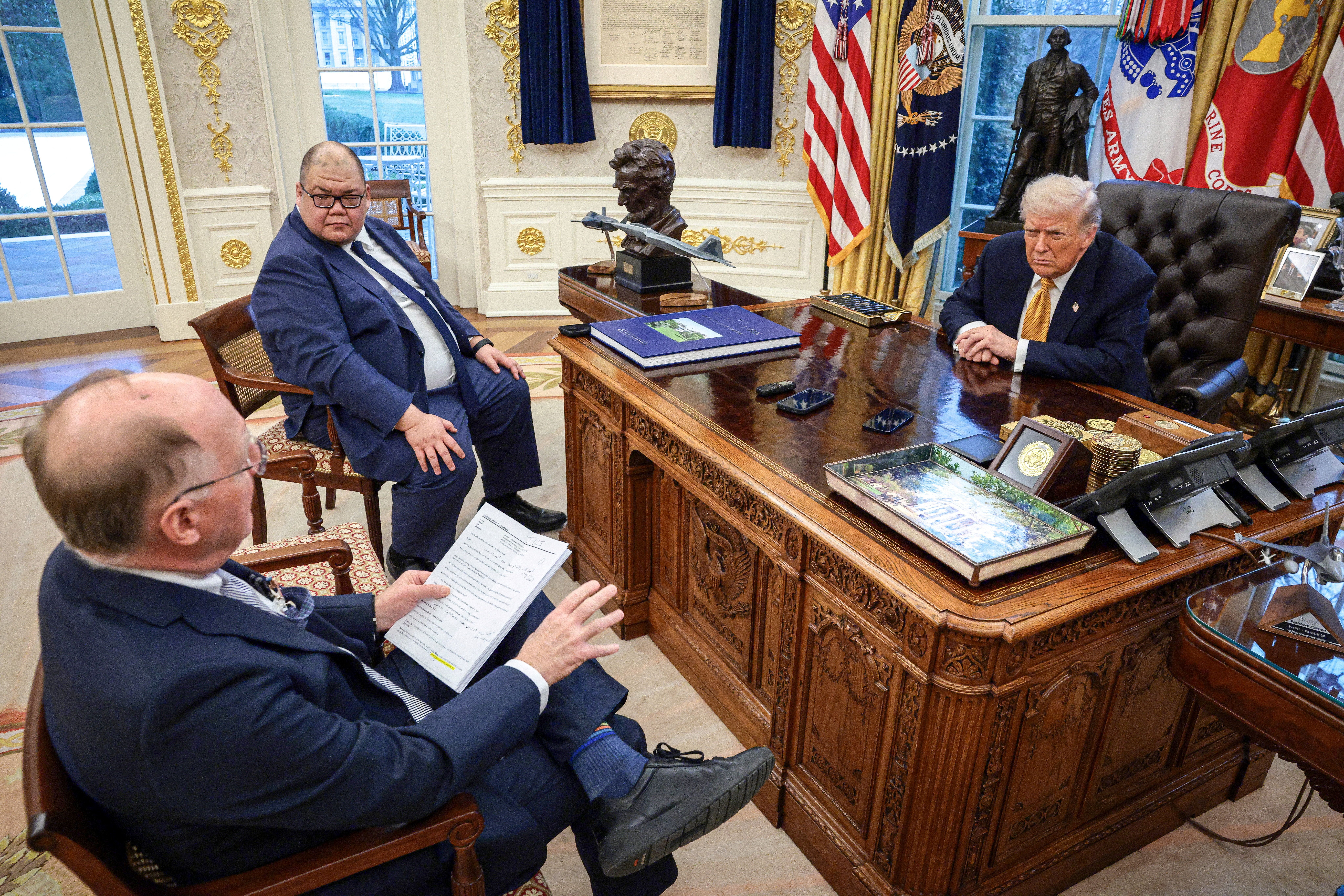 ان‌بی‌سی نیوز: ترامپ به تیم امنیت ملی گفته است هر اقدامی علیه ایران باید سریع و قاطع باشد