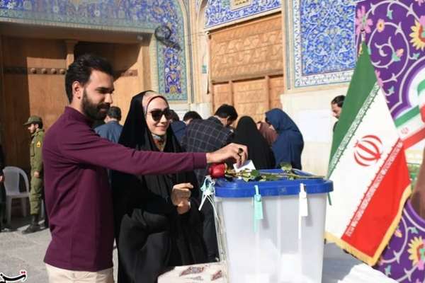 Iran's Hardliners Wish To Change Election Law To Bar 'Moderates'