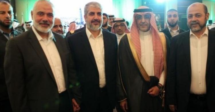 پس از ۱۵ سال سردی روابط؛ هیاتی از سران گروه فلسطینی حماس به عربستان سعودی سفر کردند