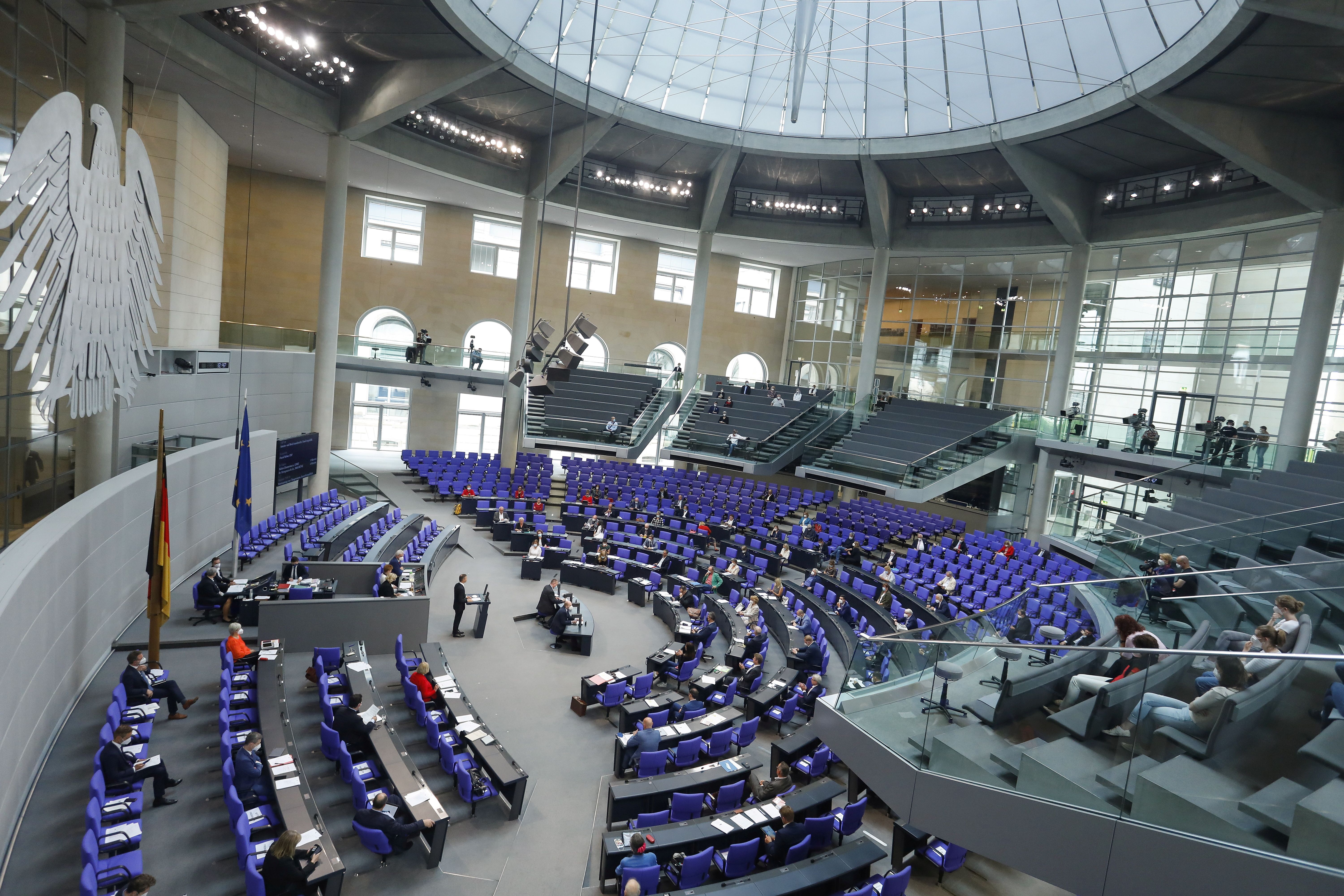 ۴۳ نماینده پارلمان آلمان خواستار تروریستی اعلام شدن سپاه پاسداران شدند