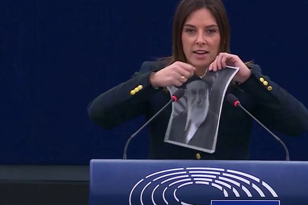 تروریستی خواندن سپاه پاسداران تا درخواست ارجاع ایران به لاهه، در نشست پارلمان اروپا