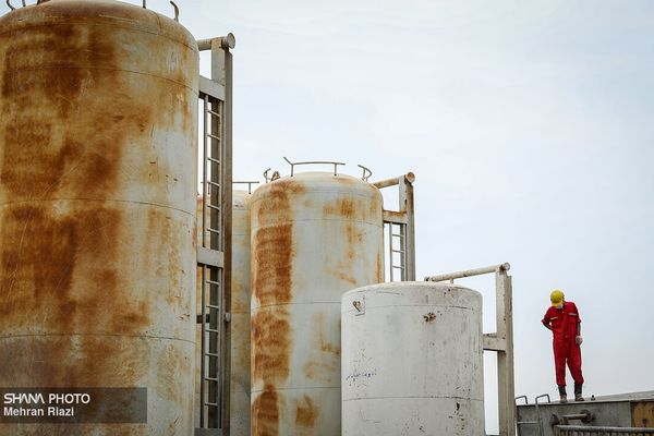 A $500 Billion Economic Deficit Pushes Iran Toward 'Catastrophe'