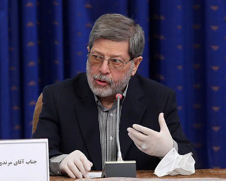 پزشک خامنهای وعده وزیر بهداشت درباره جشن شکست کرونا را زمینه «سادهانگاری» خواند