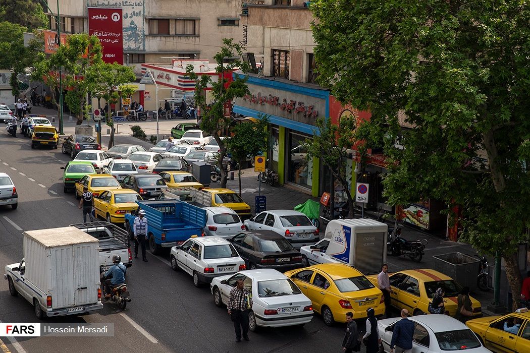 وزیر نفت ایران، گزارش ایران‌اینترنشنال را درباره توقف واردات بنزین از روسیه تایید کرد