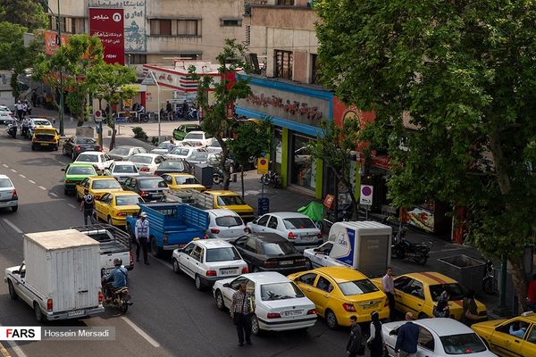 وزير النفط الإيراني يؤكد تقرير "إيران إنترناشيونال" بشأن وقف استيراد البنزين من روسيا