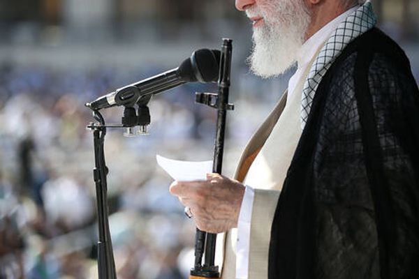 میدلایست فروم: خامنهای بیش از حد به بقای خود مطمئن است