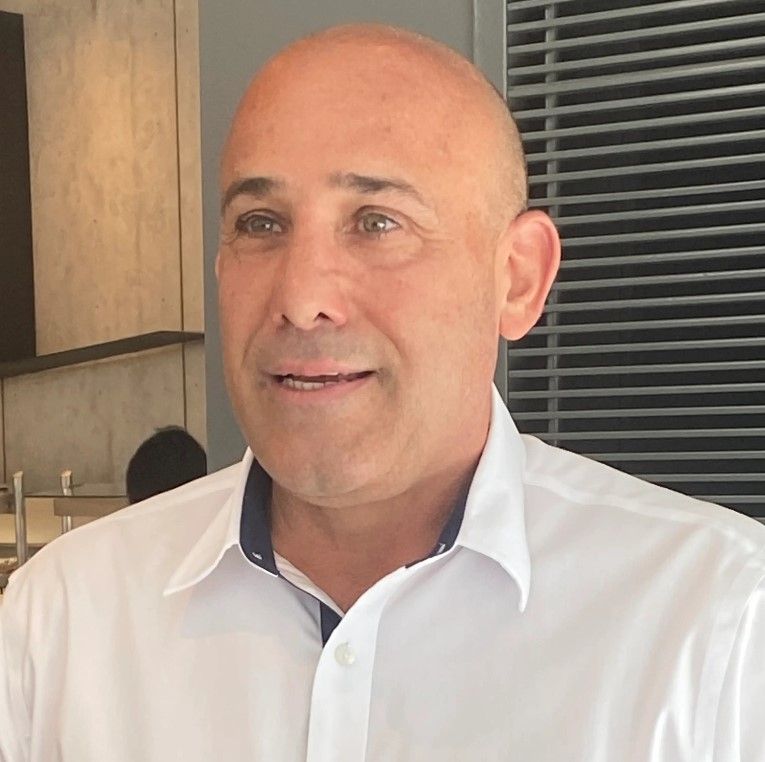 امیر عویوی، رییس انجمن دفاع و امنیت اسرائیل