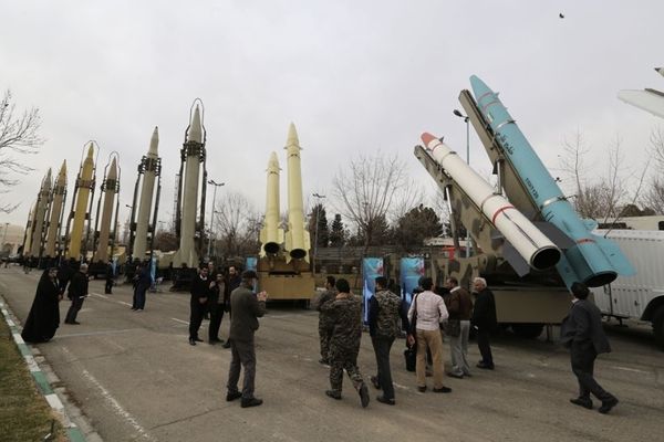 "واي نت": إسرائيل تستعد لكبح تسارع برنامج الصواريخ الإيراني