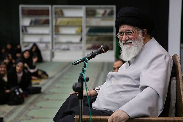 Iranian cleric warns of foreign infiltration in parliament