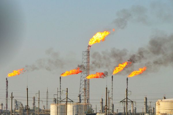 Iran Sees Historic Gas Flaring Surge Amid Energy Deficit