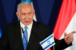 احضار نخستوزیر اسرائیل در تحقیقات مربوط به «قطرگیت»؛ دو دستیار ارشد نتانیاهو بازداشت شدند