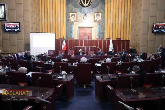 هل تراجع خامنئي عن موقفه بشأن انضمام إيران إلى "FATF"؟