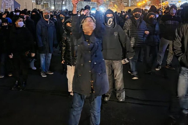 رییس کمیسیون اروپا: سریعا تحریمهایی را علیه مسئولان سرکوب در ایران پیشنهاد میدهیم