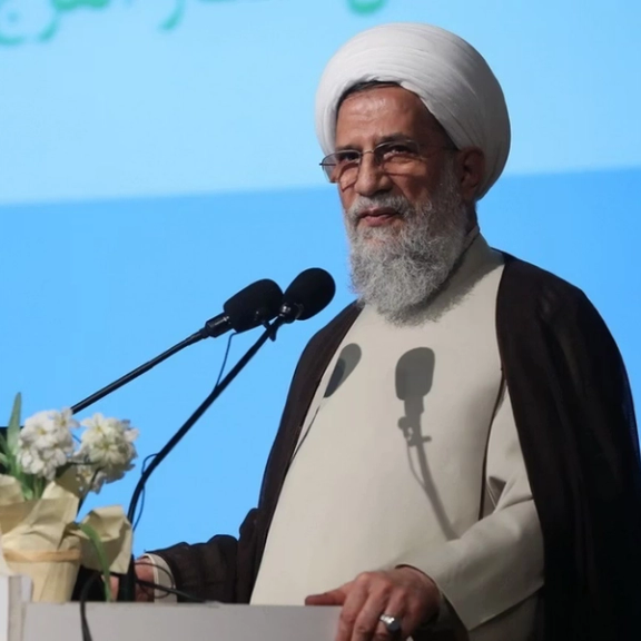 ممثل خامنئي في الجيش: الوجود الواعي في الفضاء الإلكتروني يضمن الأمن