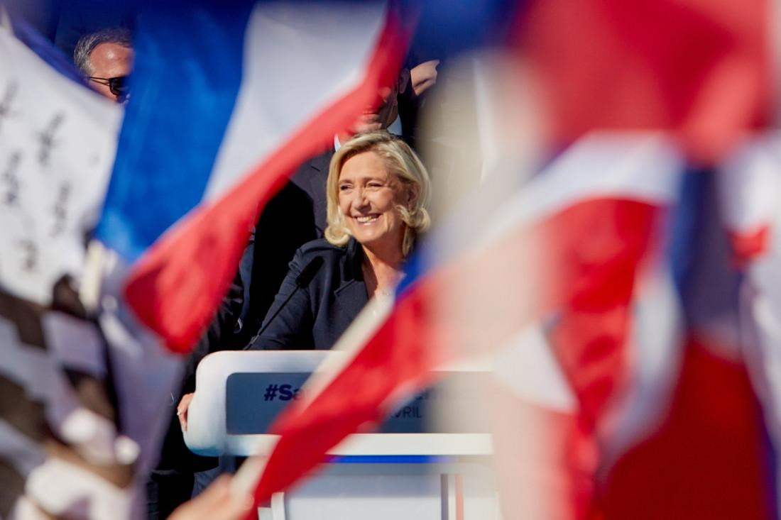 گاردین: راست‌گرایان حکم مارین لوپن را دستاویزی برای حمله به نظام‌های قضایی قرار داده‌اند