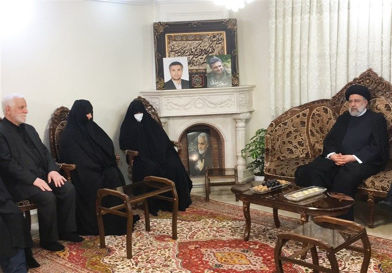 Iran's Raisi Visits Family Of Assassinated IRGC Quds Force Commander 