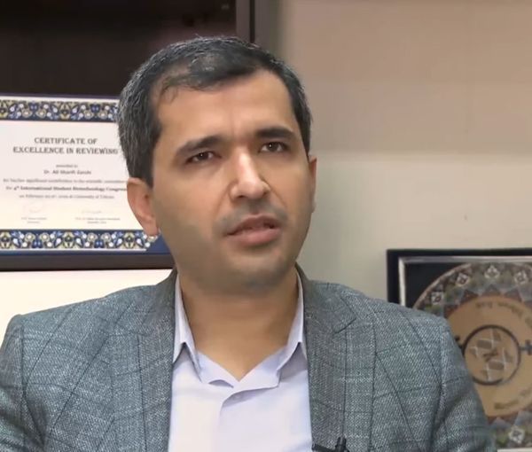 انتخاب أستاذ جامعي فصلته إيران رئيسًا للجنة العلمية الدولية لأولمبياد الكمبيوتر العالمي