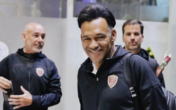 کنایه تند ژوزه مورایس: بازی با تراکتور جزو لیگ ایران نیست و داوران هم ایرانی نیستند