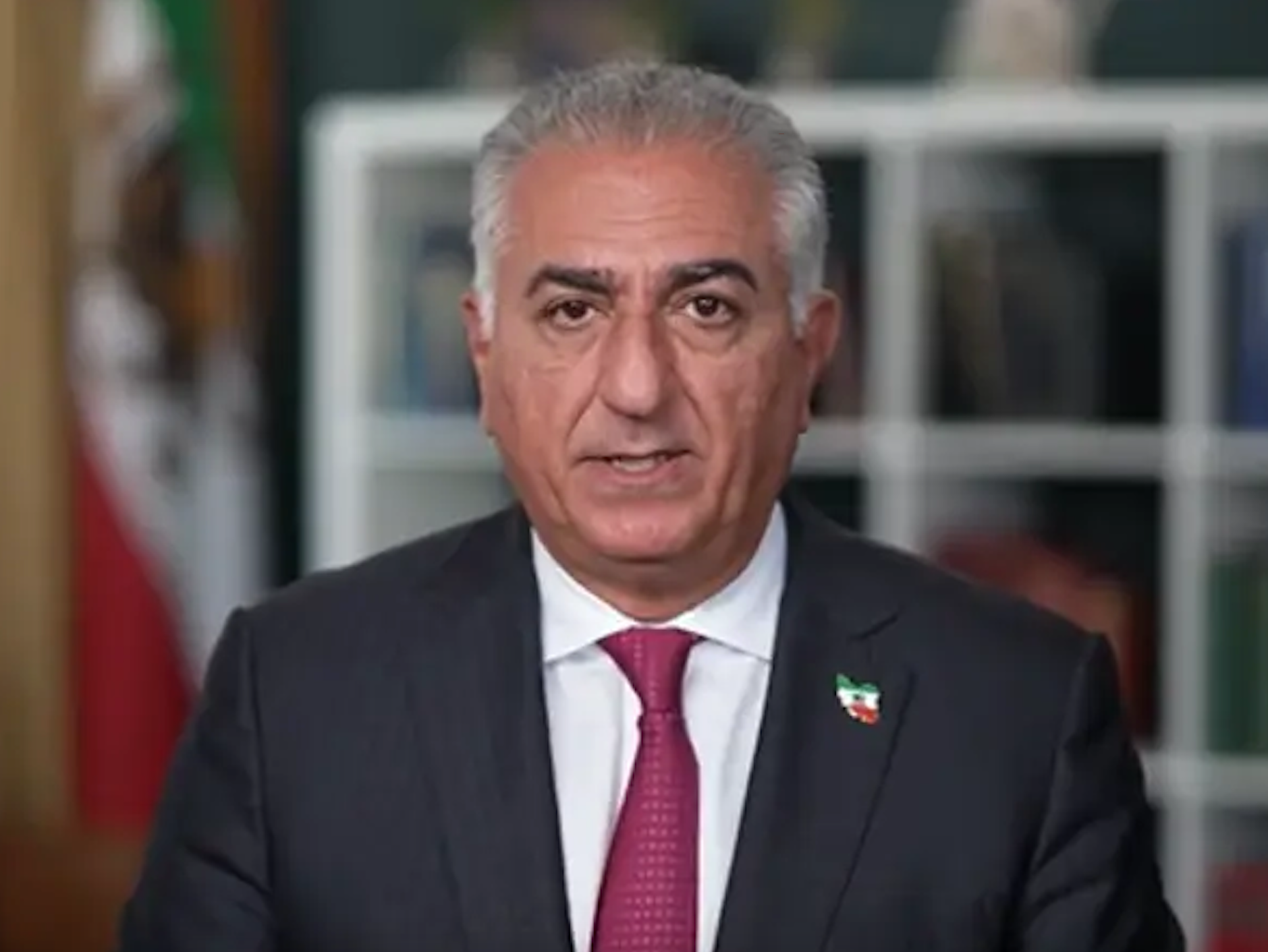 هشدار شاهزاده پهلوی به خامنه‌ای: دست از حماقت بردار و ایران را به ورطه جنگ نکش