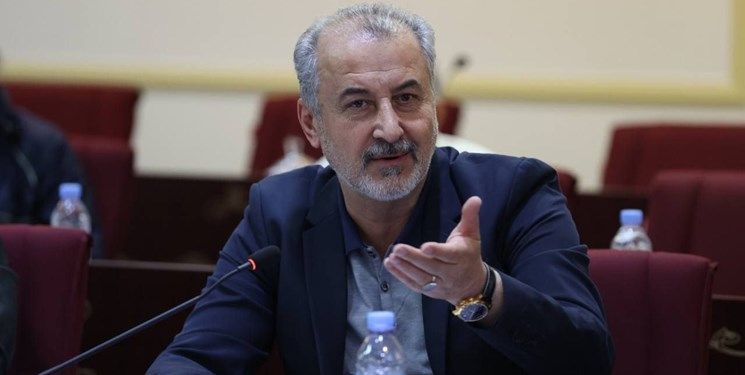 رضا درویش،‌ مدیرعامل پرسپولیس: نمایشنامه کسر امتیاز، برای بخشیدن ۴ امتیاز سپاهان است