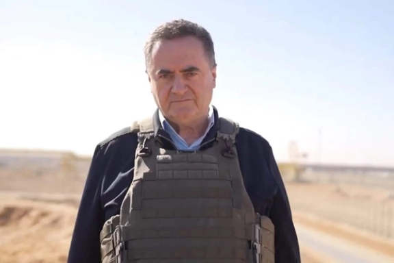 وزير الدفاع الإسرائيلي: سنضرب الأفعى على رأسها ونسلخها