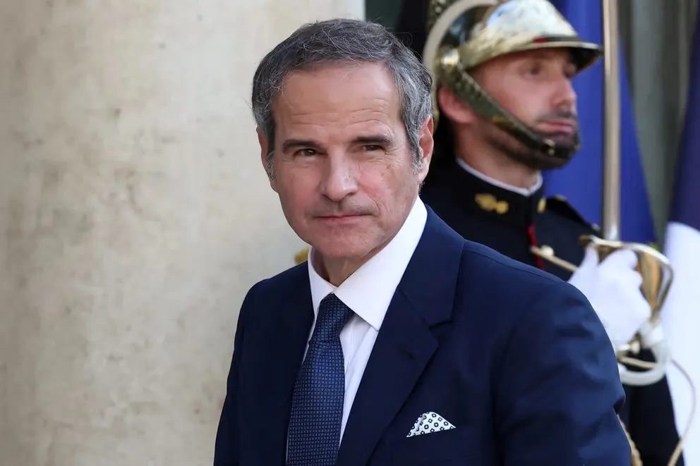 غروسي يحذّر من خطر اندلاع حرب نووية عالمية بعد قصف المنشآت الإيرانية