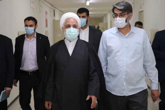 Judiciary chief Ejei inspecting Tehran's Evin.