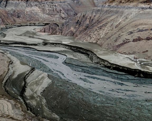 الإعلام الإيراني: 19 سدًا على وشك الجفاف الكامل