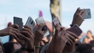 فمینیسم دیجیتال و ضرورت حمایت از زنان ستمدیده