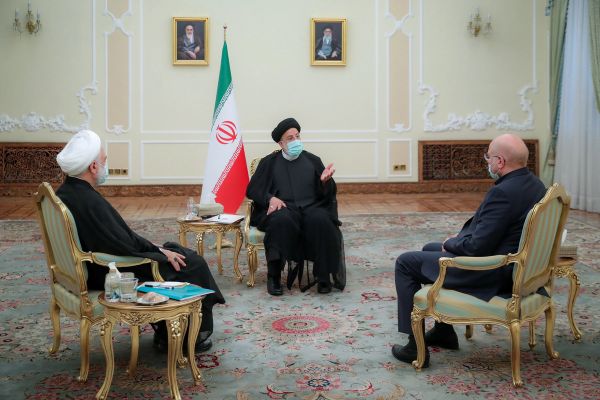 Officials Tell Iranians A Nuclear Deal Will Not Be Their Financial Salvation