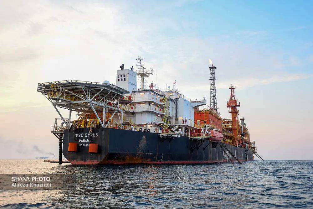 An Iranian offshore oil processing vessel at South Pars gas fields (Undated)