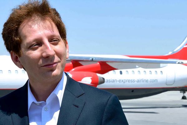 لخبرته في التحايل على العقوبات.. إيران تستعين بمدان في جرائم غسيل أموال واختلاس