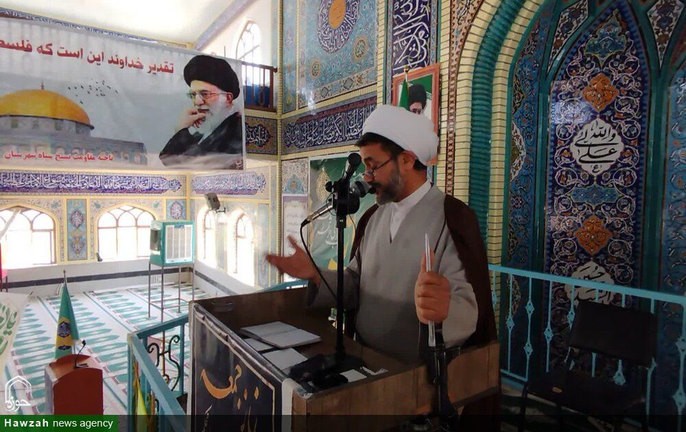 امام جمعه بافت: مسجدی که در آن جوان و نوجوان نباشد تراز انقلاب نیست