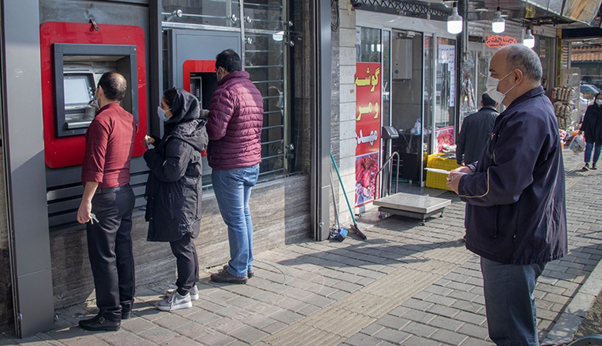 اختلال در بانک‌ها، اینترنت، آب و کمبود بنزین و نان در پی حملات اسرائیل