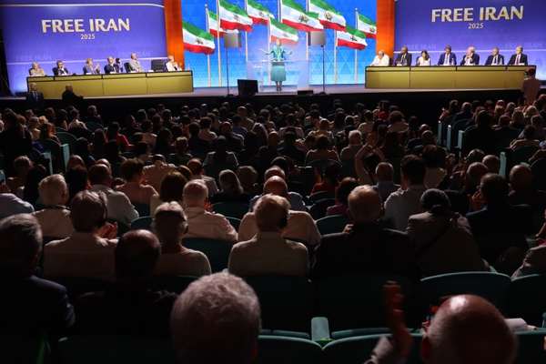 Iran opposition group pledges Islamic Republic's overthrow at Rome rally