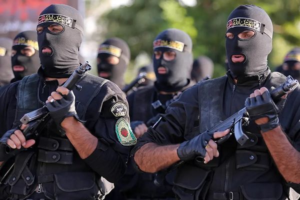 پرواز گروهی ابابیلهای هوشمند اسرائیلی بر فراز یگانهای سرکوب سپاه و ایستهای بازرسی بسیج