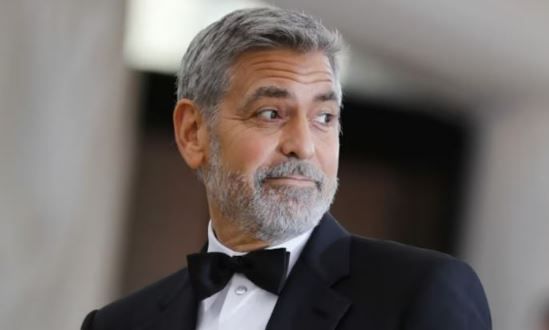 جرج کلونی از بایدن خواست از نامزدی در انتخابات ۲۰۲۴ کناره‌گیری کند