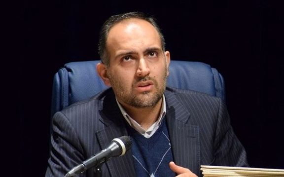 دبیر شورای فرهنگ عمومی: دولت واردات چادر را به عنوان کالای ضروری پذیرفته است