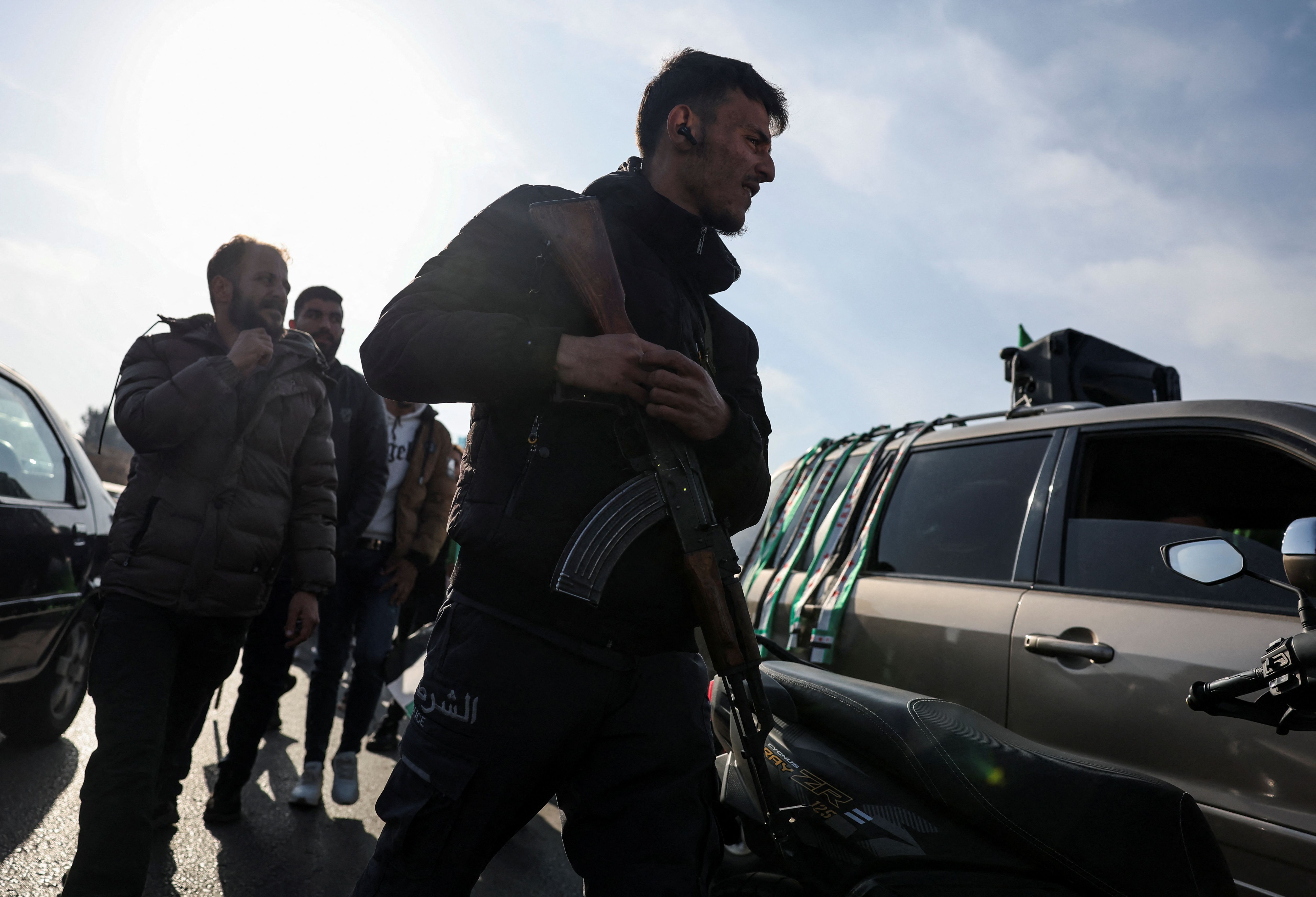 یک نیروی هیات تحریر شام در دمشق، پایتخت سوریه، ۳۰ آذر