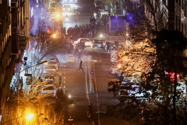 شمار کشورهایی که خواستار خروج شهروندان خود از ایران هستند، افزایش یافت