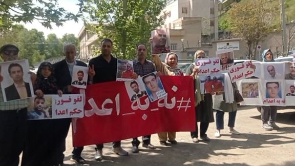 دستکم ۵۶ زندانی در ایران با اتهامات سیاسی زیر حکم اعدام هستند