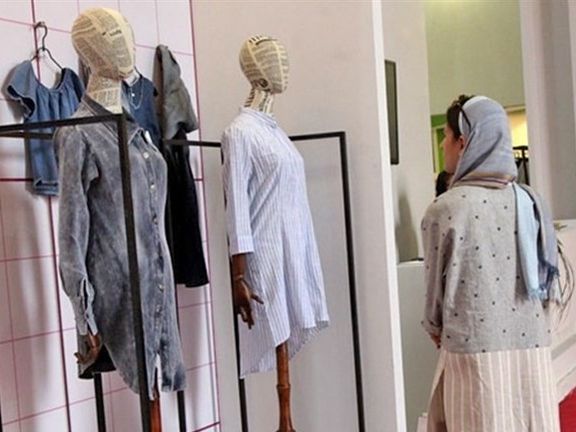 کارگروه مد و لباس: وزارت صنعت گفته برای مانتو از رنگ مجاز استفاده کنید نه رنگ تند