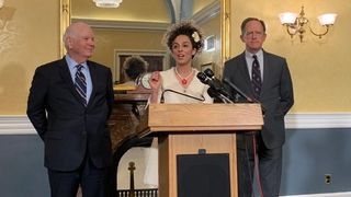 US Congress Reportedly Passes HUNT Act Against Islamic Republic