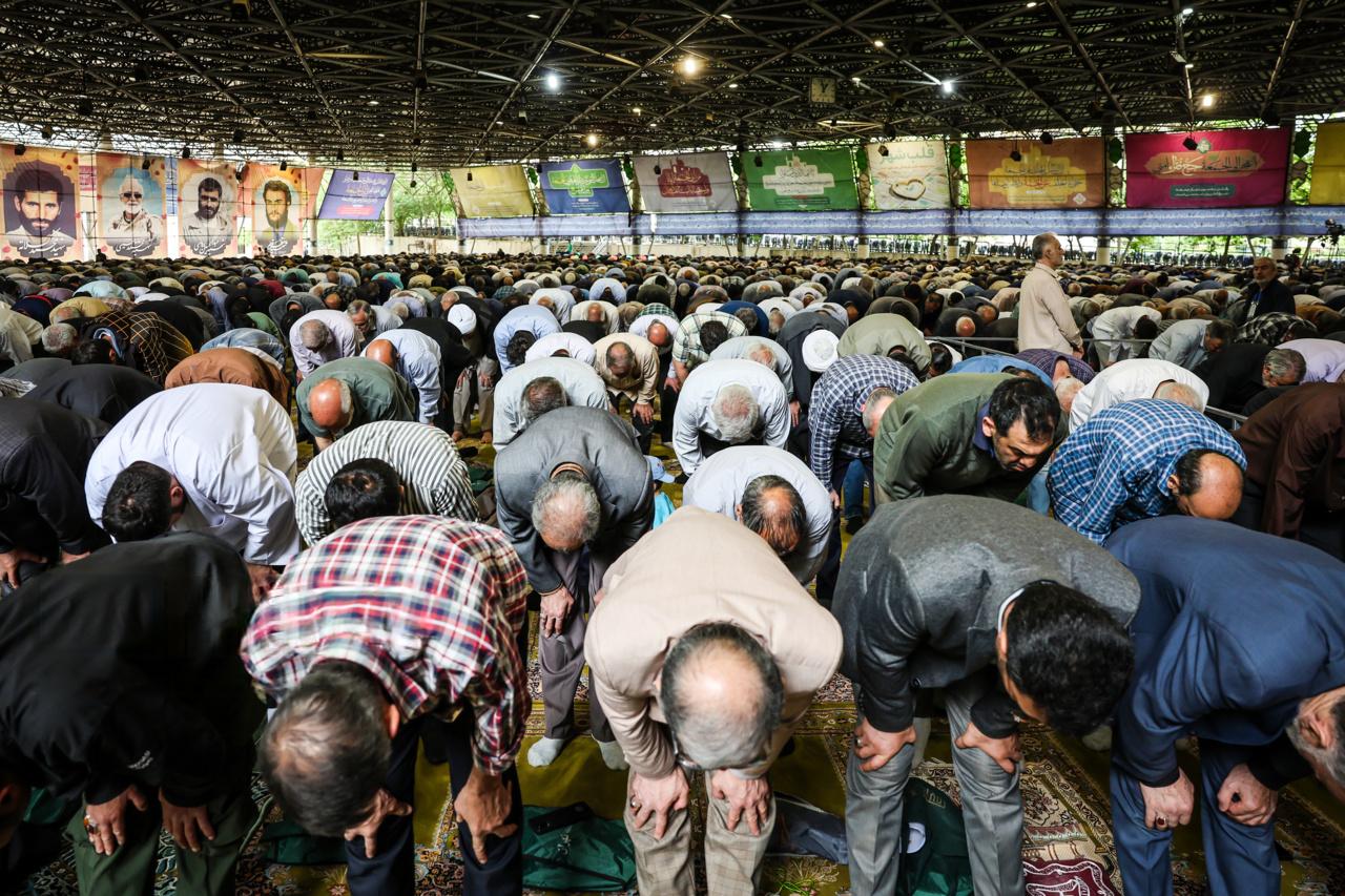 In Friday prayers, state clerics praise wisdom of nuclear talks