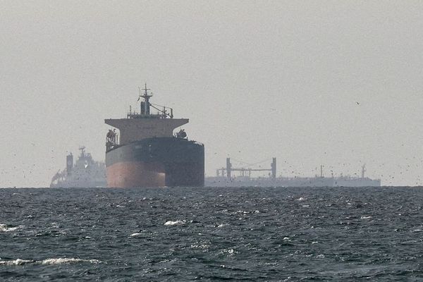 قیمت نفت برنت پس از اعلام بازگشایی تنگه هرمز با ۱۱ درصد کاهش به ۸۸ دلار در هر بشکه رسید