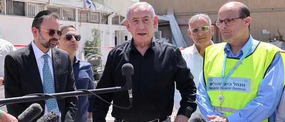 نتنياهو: نضرب أهدافا صاروخية ونووية وإيران تضرب المستشفيات