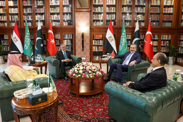 بلومبرگ: ترکیه میزبان گفتوگوهای امنیتی با پاکستان، عربستان و احتمالا مصر میشود