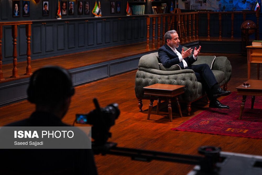 صداوسیما: به عراقچی دستور دادند نباید هیچ تصویر دونفره‌ای از او و نماینده آمریکا منتشر شود