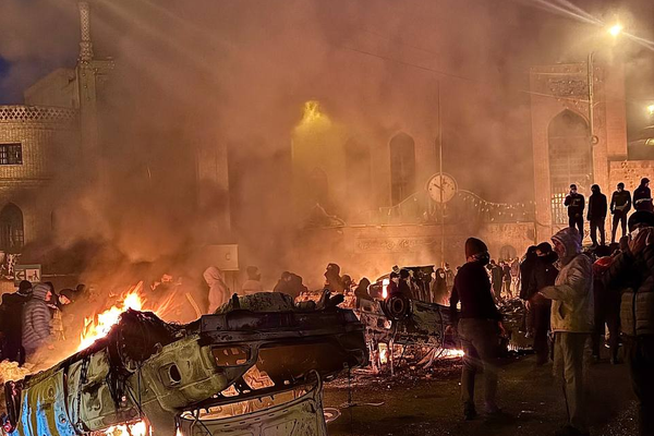 پیام مخاطب از کرج: پیکر کشتهشدگان را چند ساعت در خیابان نگه داشتند تا مایه عبرت شوند